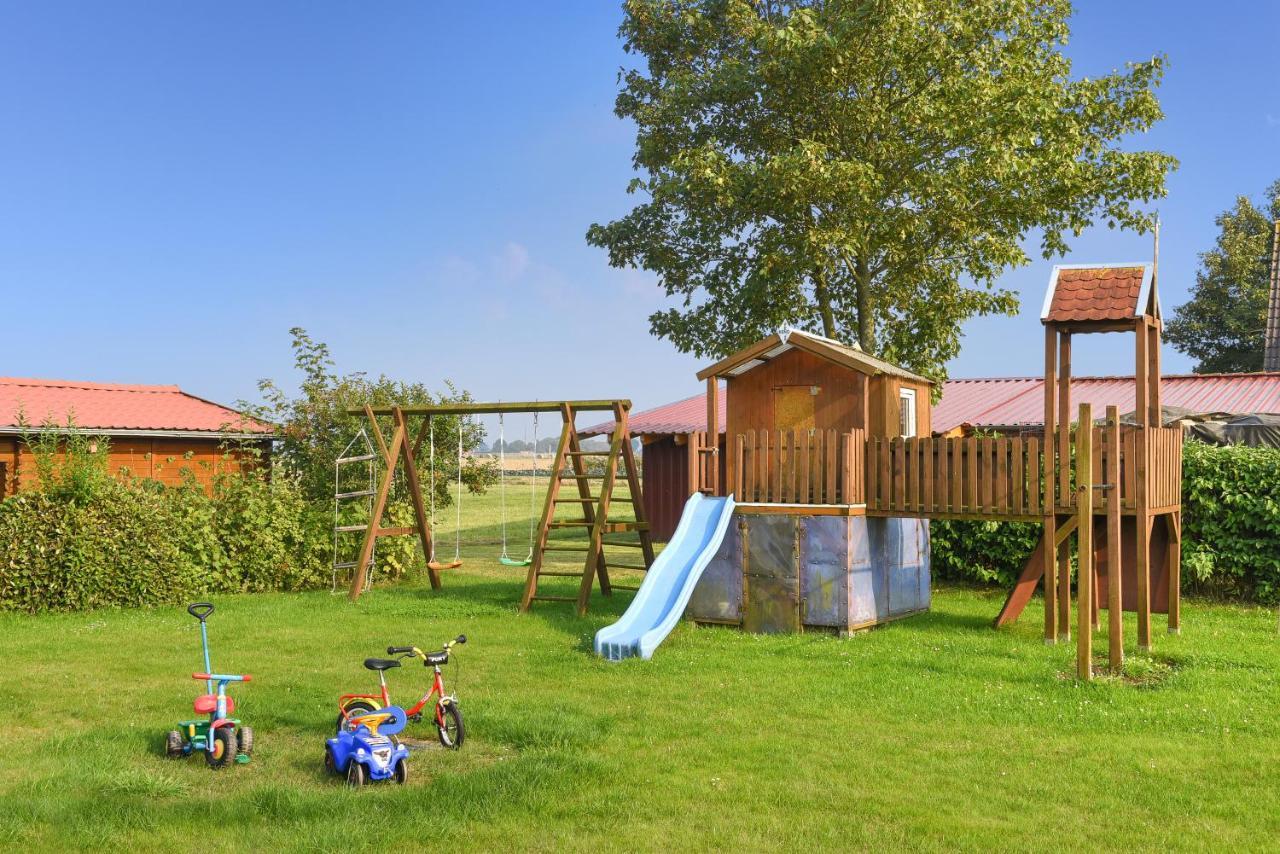 Ferienwohnungen Im Haus Flinthoern Neuharlingersiel Exteriör bild