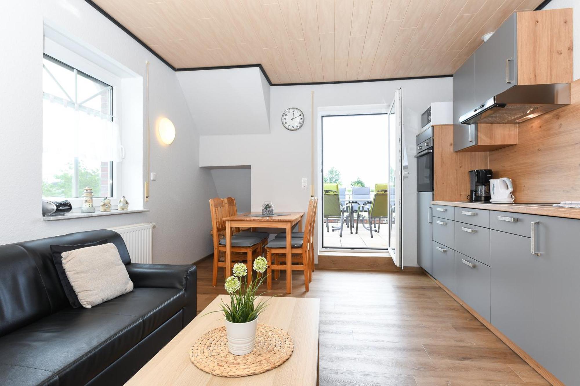 Ferienwohnungen Im Haus Flinthoern Neuharlingersiel Exteriör bild